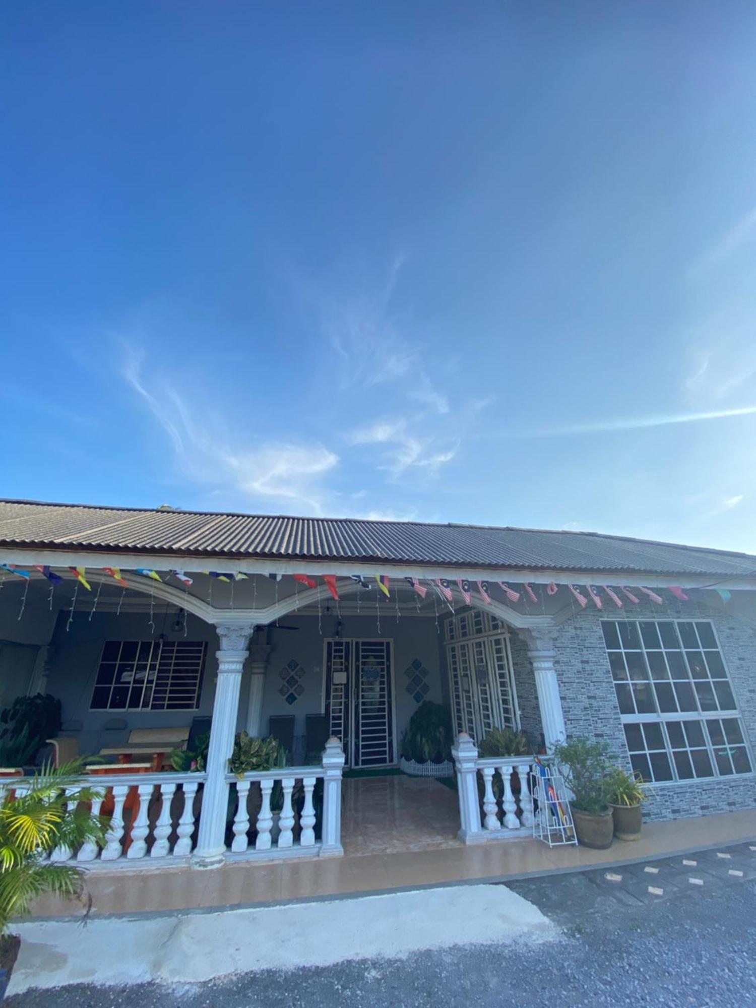 Teratak Tiga Homestay Padang Besar Kaki Bukit Exterior foto